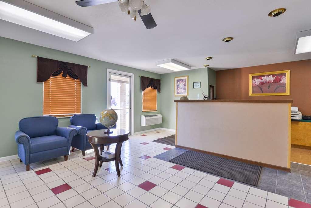 Americas Best Value Inn Of Decatur Interior photo